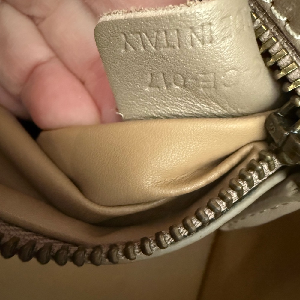 Celine Luggage Tote - Picture 11 of 11